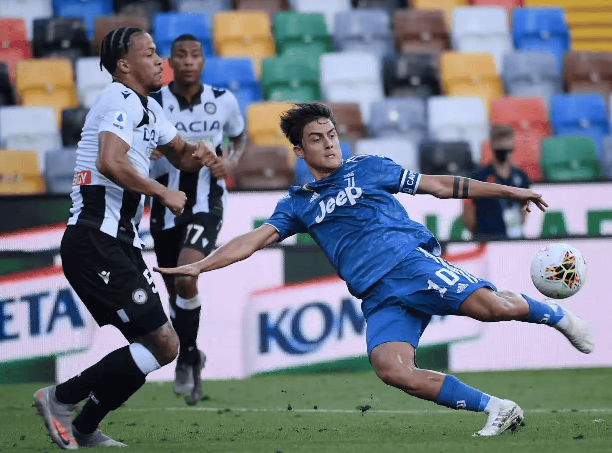 球速平台 -葡萄牙比赛最后时刻球迷冲场大四喜